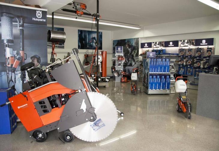 Husqvarna_Showroom.jpg