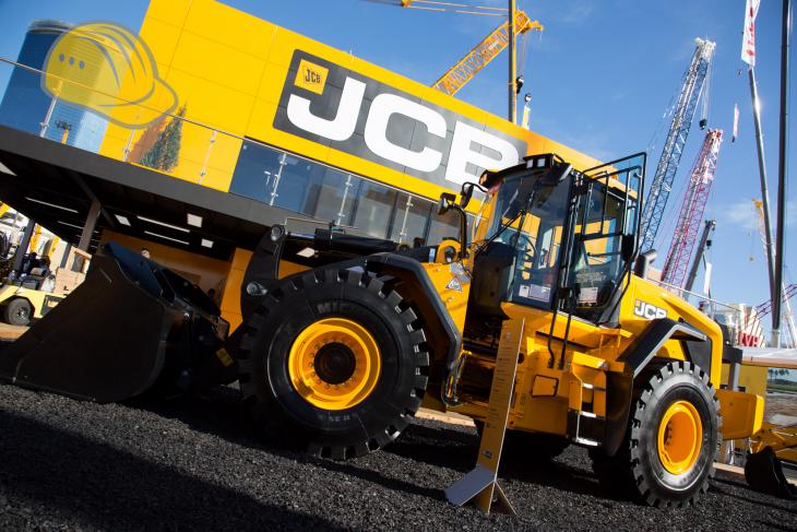 JCB_457_1.jpg