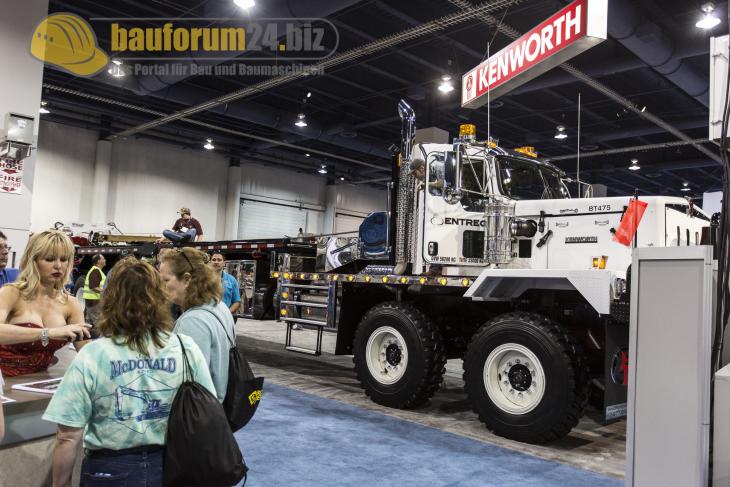 conexpo2014_kennworth_7.jpg