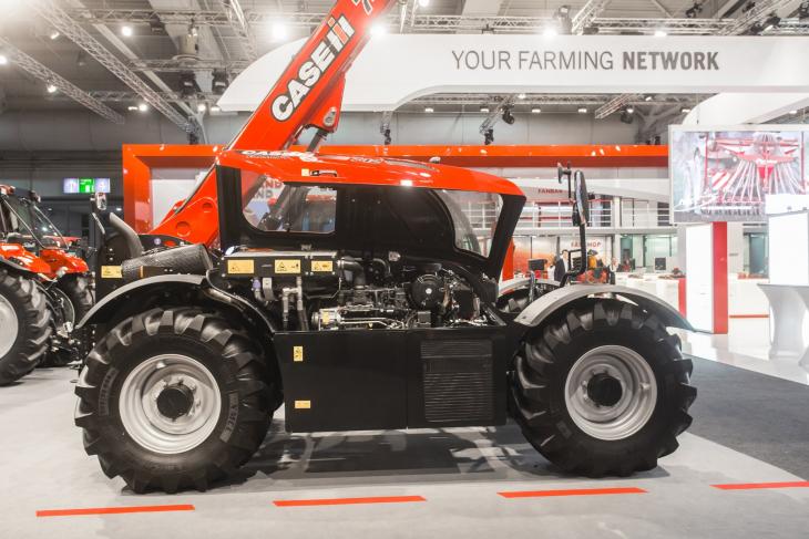 Case_IH_Farmlift_742_Agritechnica.jpg