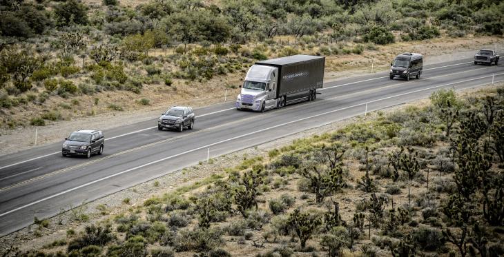 1_Mercedes_Benz_Freightliner_Future_Truck.jpg