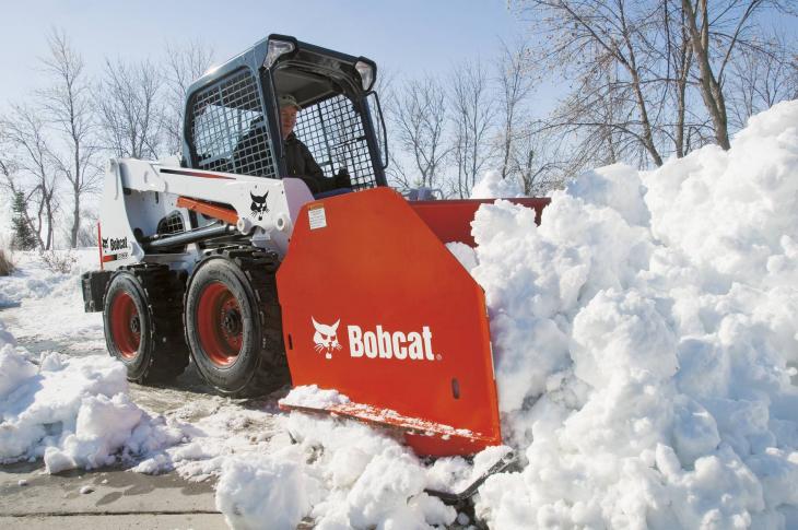 Bobcat_Skid_Steer_Loader_S630_Schneeschild.JPEG