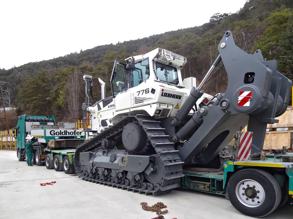 dozer Liebherr 776 12814789_1145229128820619_4754710859276109283_n.jpg.44404c30e4bac36943b3c57154c93a57