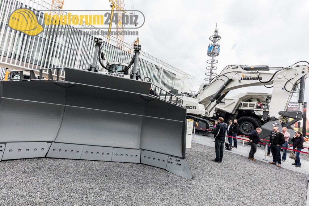 bauforum24_bauma2016_liebherr-16.jpg