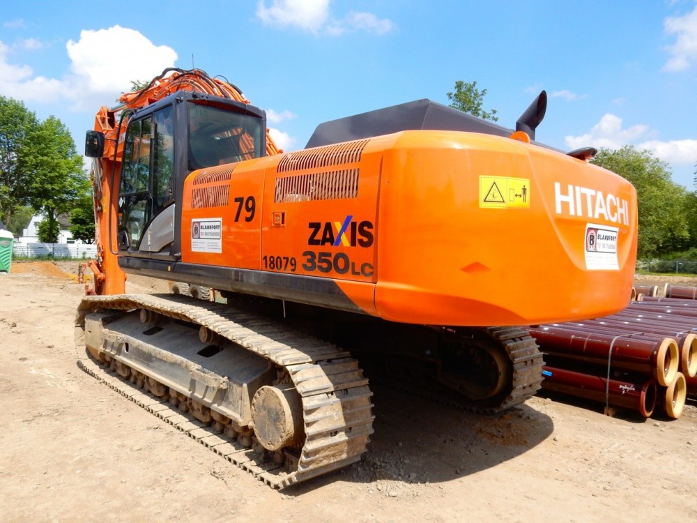 Blandfort Zaxis 350 002.jpg