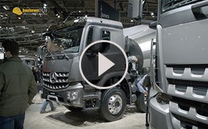 Mehr Informationen zu "Mercedes-Benz Arocs Lkw für die Baustelle"