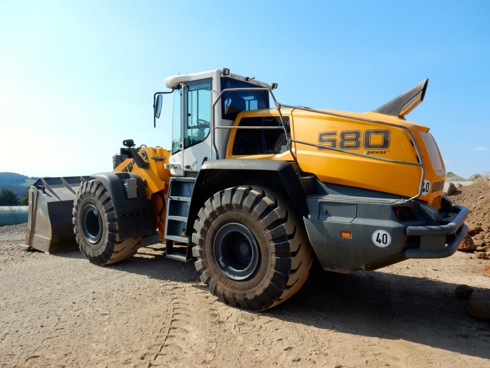 RPBL Liebherr 580 001.jpg