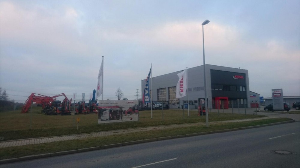 kiesel-bauma-rent-uebernahme-02.jpg