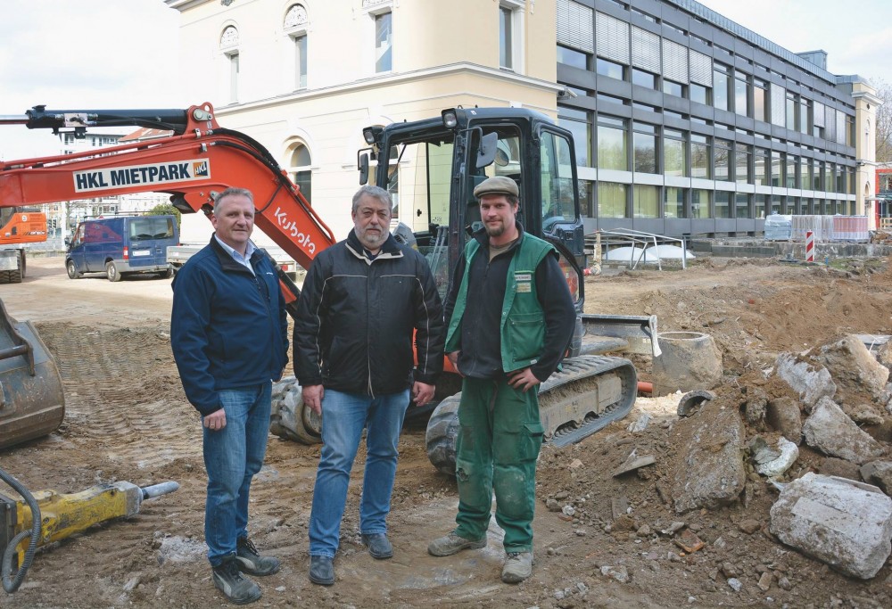 Thomas Lange, Kundenberater Miete/Baushop im HKL Center Braunschweig, Ferdinand Bruns, Bauleiter Haltern und Kaufmann und Daniel Krause, Schachtmeister bei Haltern und Kaufmann