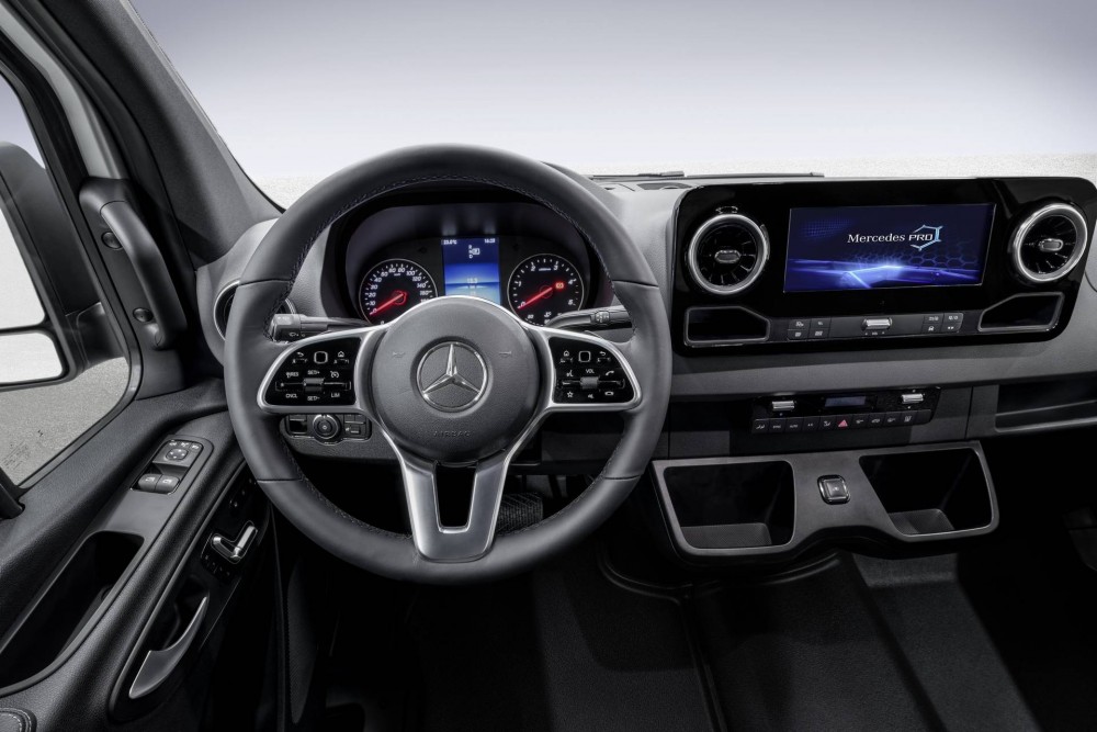 Mercedes-Benz Sprinter 2018 Cockpit