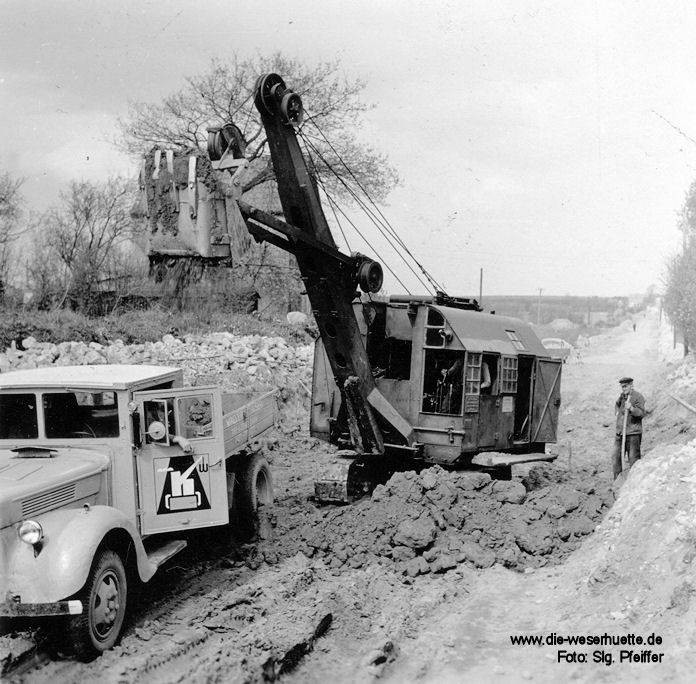 6. Straßenbau_Schleswig-Holstein_1950er-Jahre_mit_Weserhütte_LR4 Pressemeldung.jpg