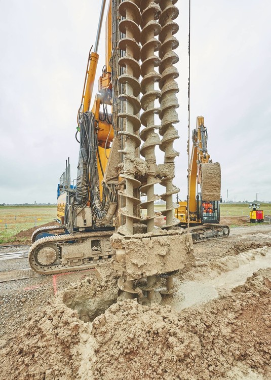 2019-11_BAUER_MIP cut-off wall for flood protection in Duisburg (2) (1920).jpg