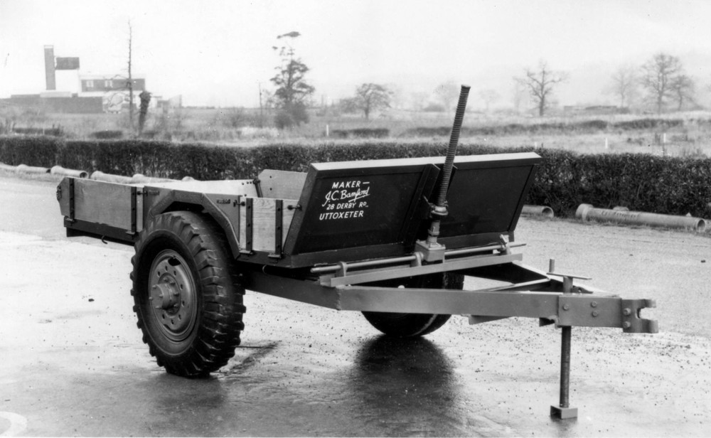 1945 - Mr JCB's first product, a tipping trailer made from war time scrip - Copy (1920).jpg