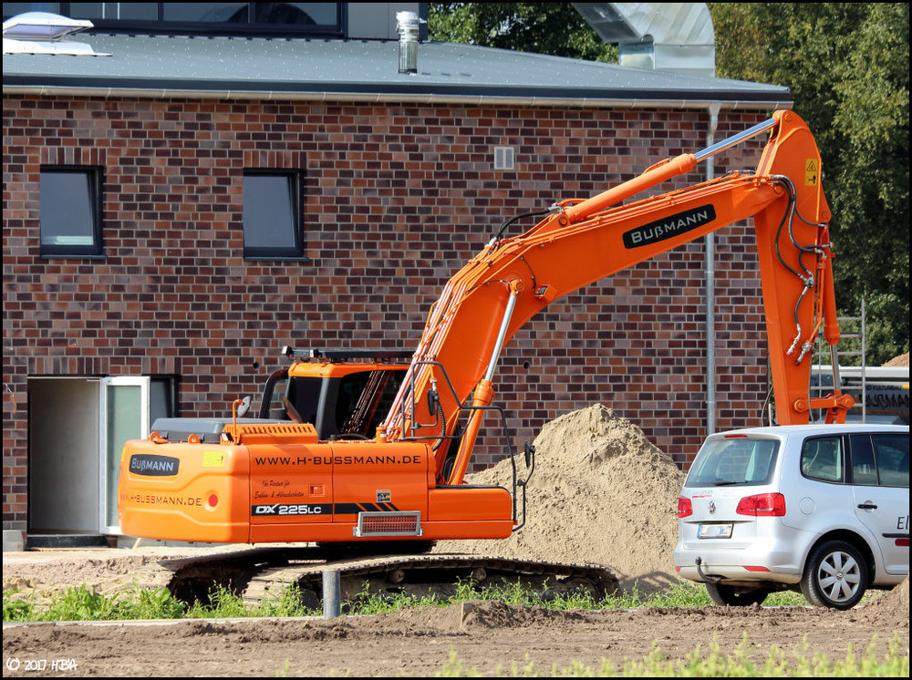 Doosan_DX225LC_Bussmann.thumb.jpg.55201b7f169f4e9848da345e80ef9e17.jpg