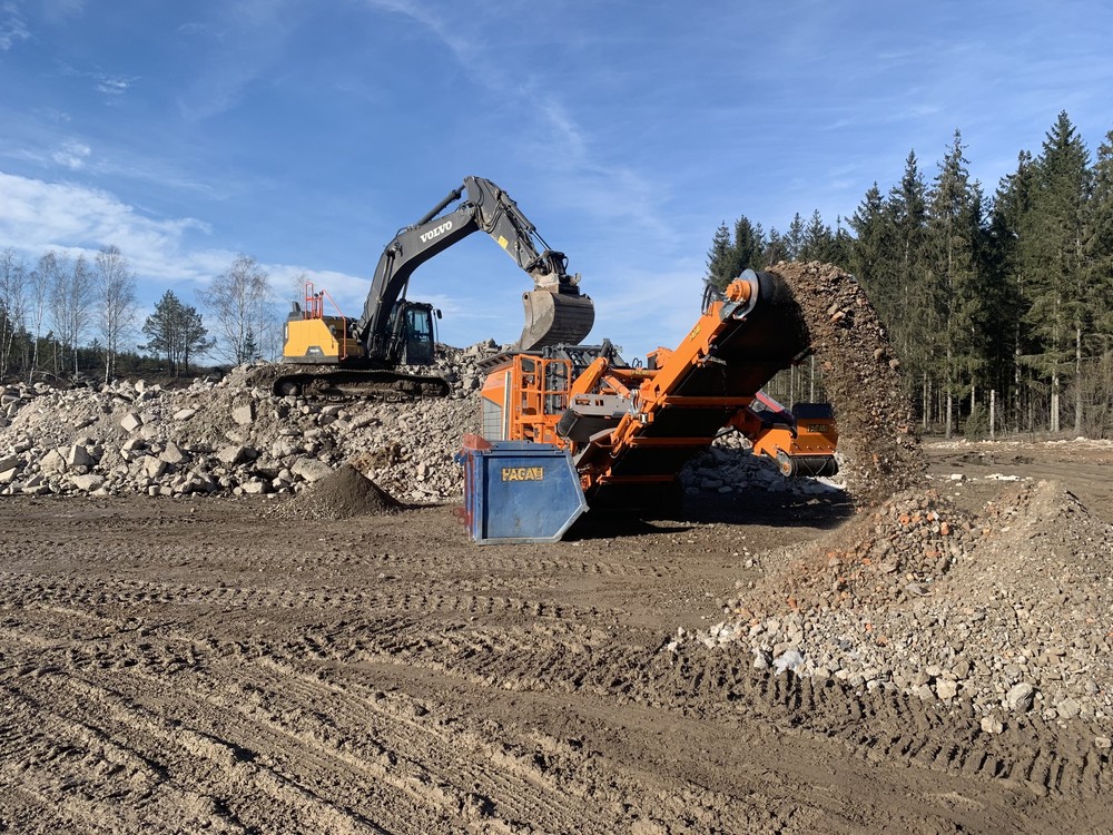 Abb.4_Rockster_R1000S_Mobile-Impact-Crusher_5106_Construction-Waste_Sweden_ (5).jpg