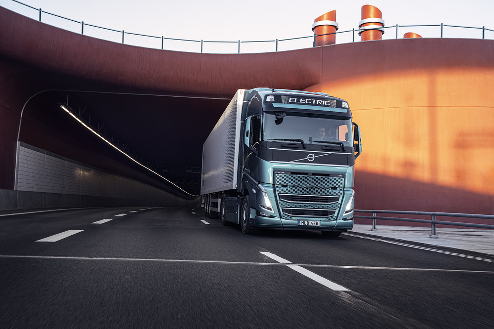 volvo-trucks-now-ready-to-electrify-image3.jpg