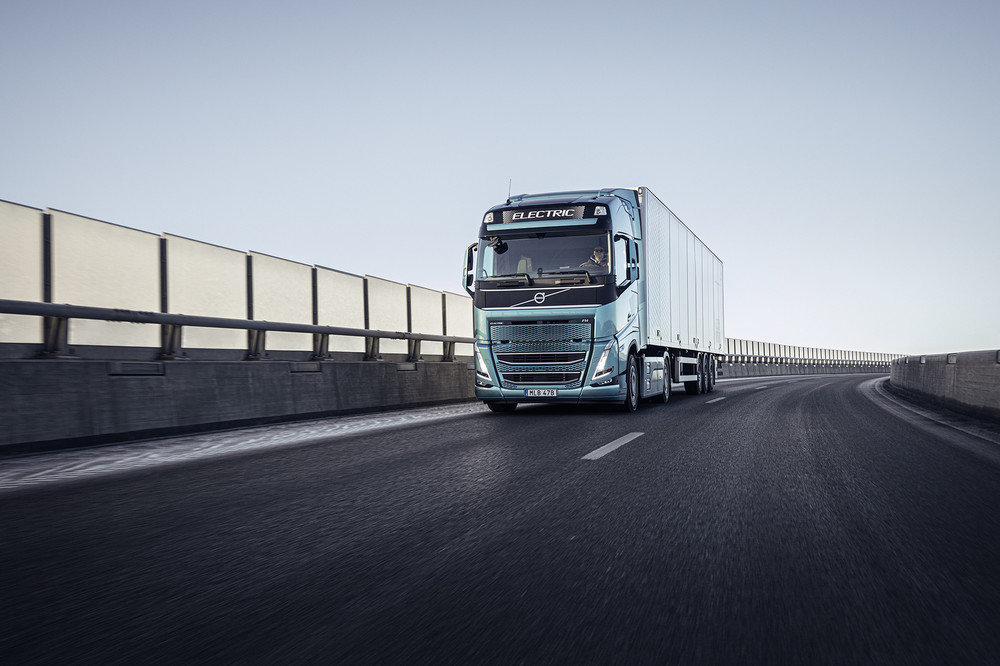 volvo-trucks-now-ready-to-electrify-image4.jpg