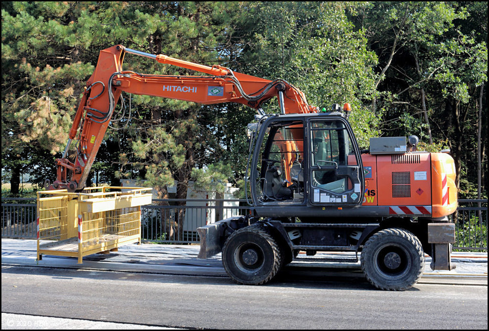 Hitachi_Zaxis_170W_Lehe.thumb.jpg.0e8e6f9ecbd6ec29417ec797edac9caa.jpg