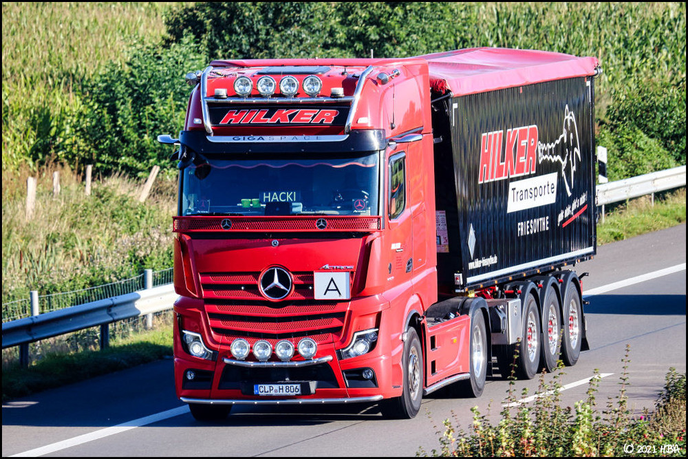 603722386_Mercedes_Actros5_1853_GigaspaceKempf_Hilker.thumb.jpg.ec3528eee7d3993dc748a3d61d23d583.jpg