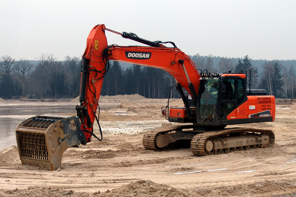 Doosan_DX225LC_01.thumb.JPG.efae99c55f060d104e4a24d5855be356.JPG