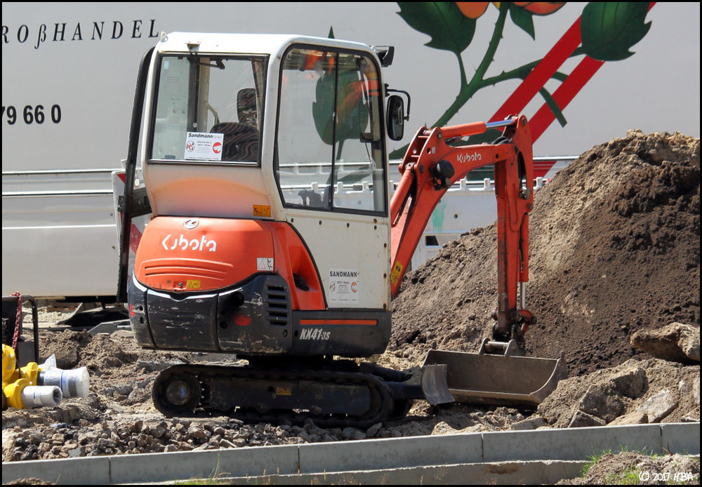 Kubota_KX41-3S_Sandmann.thumb.jpg.8867db5e1d3c101583bcddde6a354820.jpg