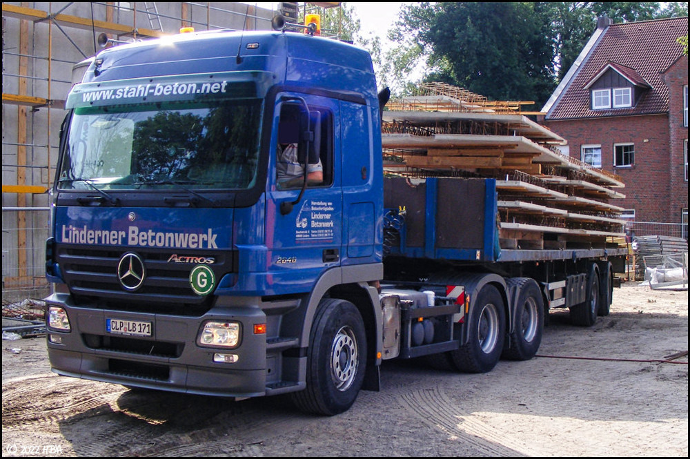 2011_Mercedes_Actros2_2646_Betonfertigteile.thumb.jpg.7211a335814aea23ce21b3e9c35c463c.jpg