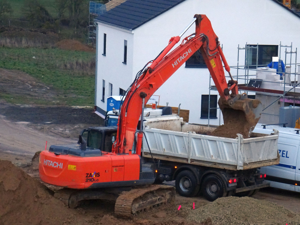 zaxis 210 lc.jpg