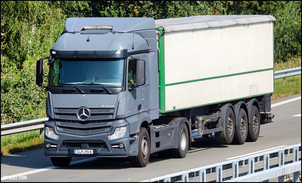 17759777_Mercedes_Actros_MP4_1840Lck_A31.thumb.jpg.b9cc892cadb6350588947b5a4cb9f840.jpg