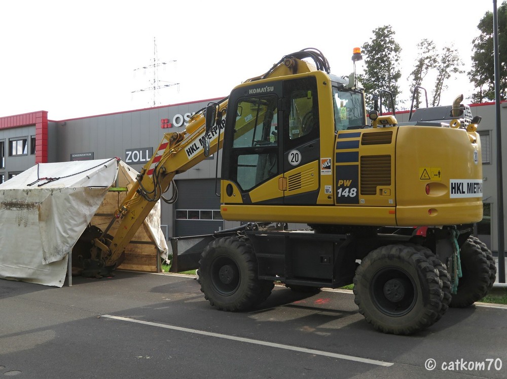 Komatsu3.thumb.jpg.2a407388d06875dcdcec93a92d9d7a5d.jpg