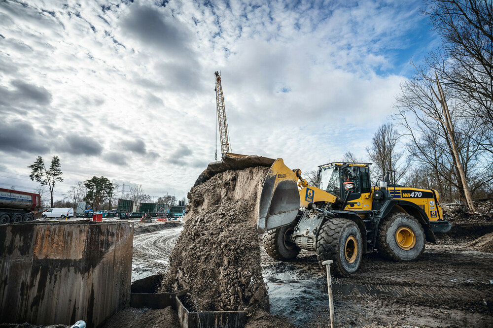 pressebild-press-image-bodenaustausch-wabenverfahren-velten-bauer-resources-rgb (3).jpg