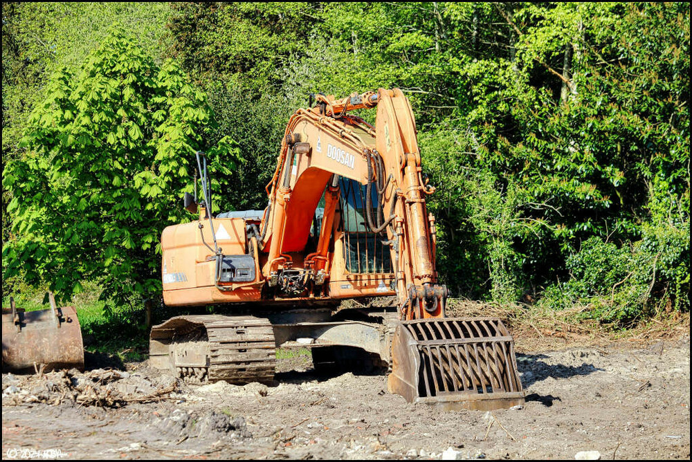 Doosan_DX180LC_Abbruch2.thumb.jpg.660df0e29ffbd9cdeba97e439bfed6e9.jpg