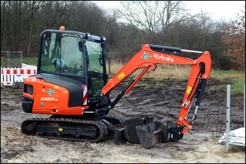 Kubota_KX027-4_HJA.thumb.jpg.cf9df8c954311a5bafb771af88a98026.jpg