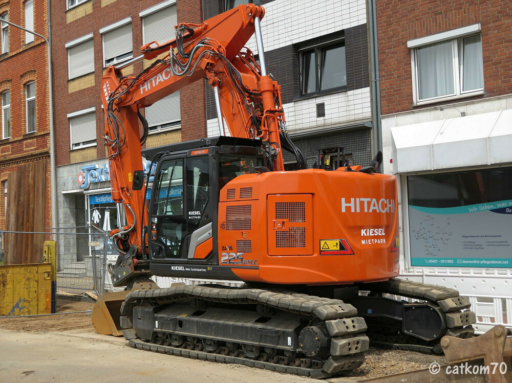 Hitachi3.thumb.jpg.0abf6ca092ebc9db8129d04abf3c7b1c.jpg