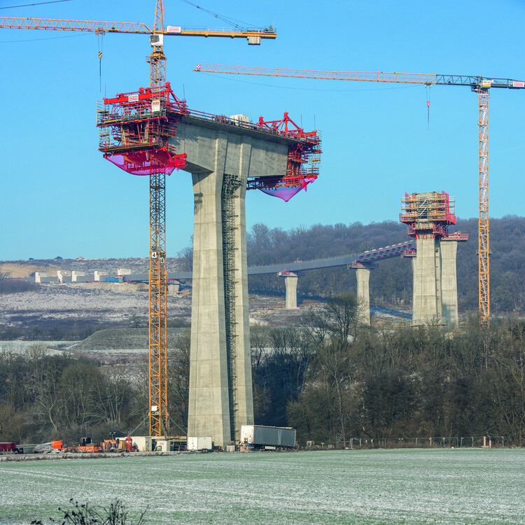 pressebild-05-peri-eine-bruecke-zwei-bauverfahren-300cmyk.jpg