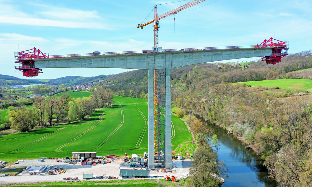 pressebild-06-peri-eine-bruecke-zwei-bauverfahren-300cmyk.jpg