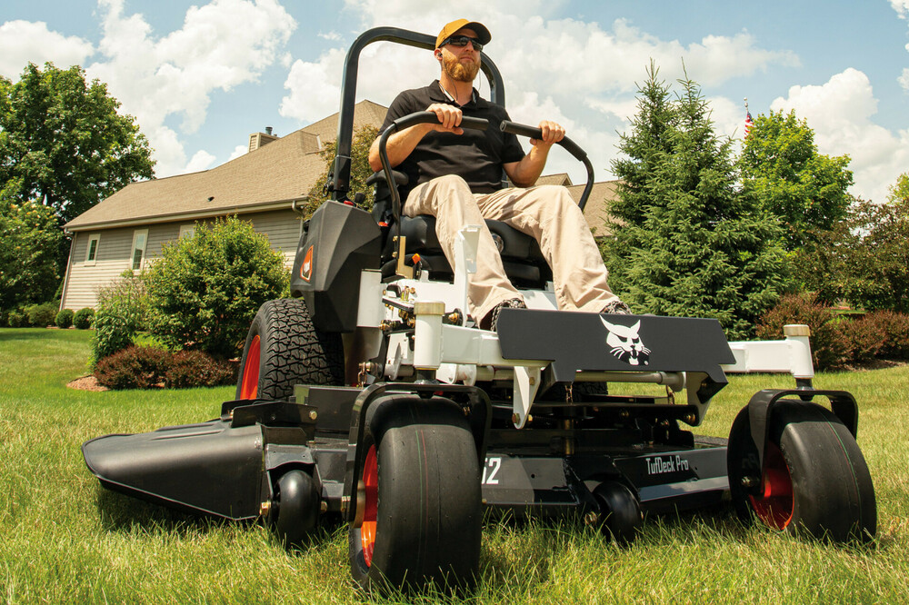 20230526-bobcat-emea-mowers-zt3500-gallery-3.jpg