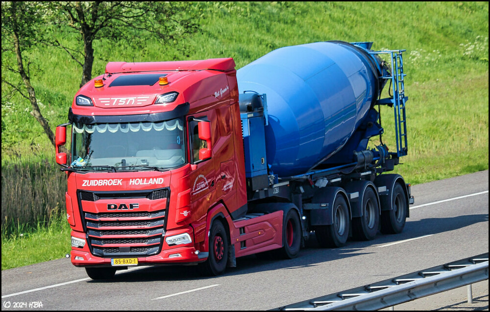 DAF_XF480_Beton_Niederlande_A7.thumb.jpg.20108d8ef6f94f62bd0f8cb6c064ba24.jpg