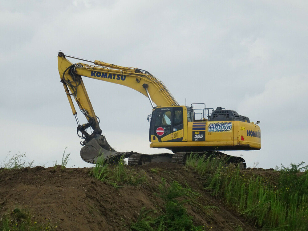 hb 365 lc komatsu.jpg