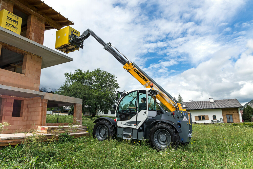 liebherr-teleskoplader-T33-10s_300dpi.jpg