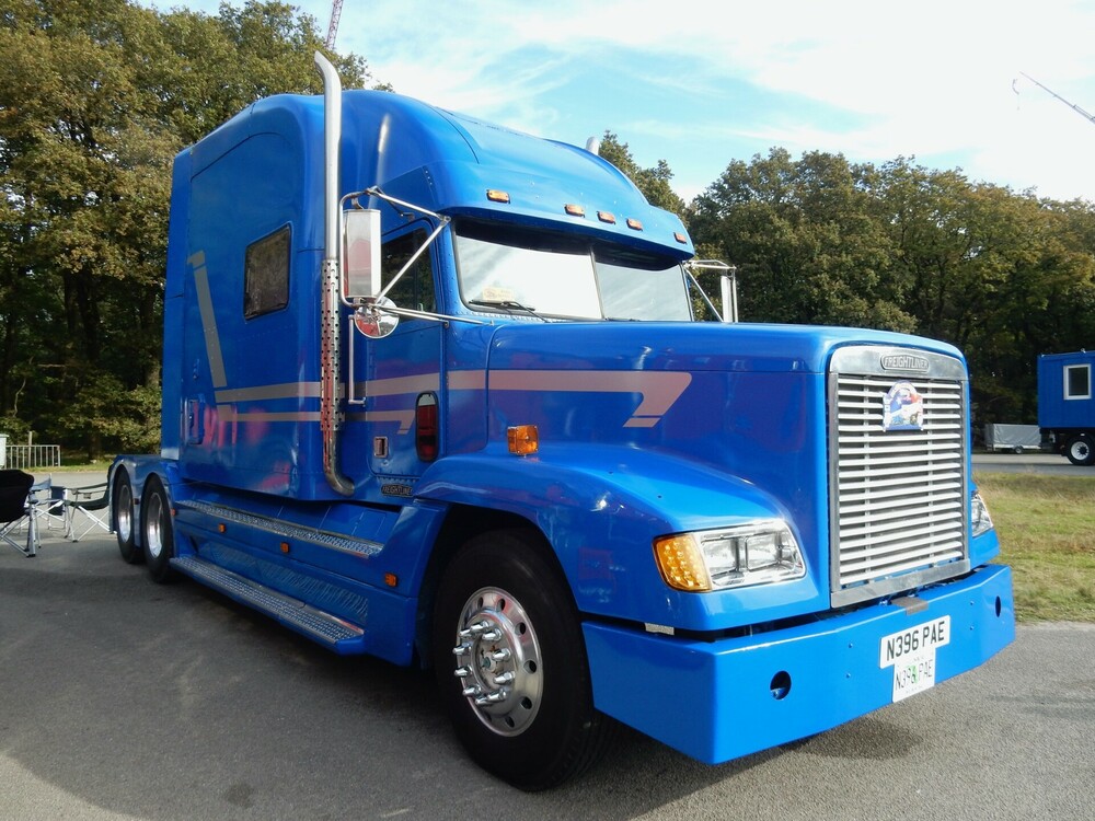 Freightliner06102024003.thumb.jpg.0d395344c2ff1121802f547af4dde8fb.jpg