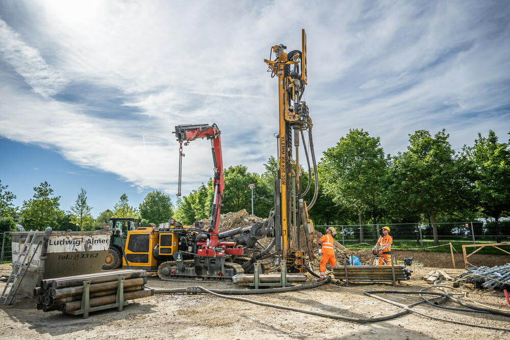 pressebilder-press-images-erdwaerme-geothermal-energy-campus-regensburg-bauer-resources-rgb (1).jpg