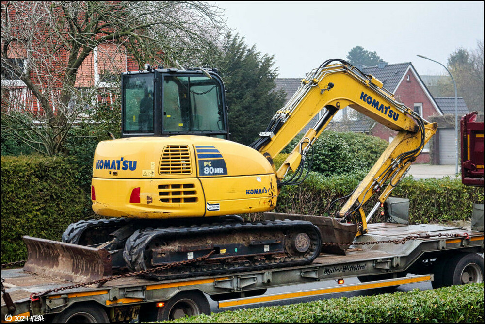 Komatsu_PC80MR_Tieflader.thumb.jpg.4896b0bdd51465f7532060a8c9969134.jpg