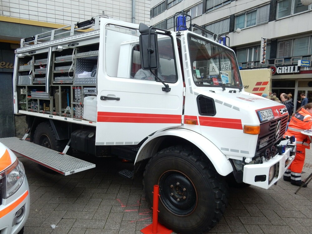 Unimog27122024002.thumb.jpg.f69ad807ce81aebc34bfe080dd769ba3.jpg