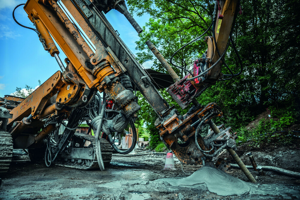 pressebild-press-image-bodenverbesserung-soil-improvement-schleuse-hessigheim-lock-bauer-spezialtiefbau-cmyk (2).jpg