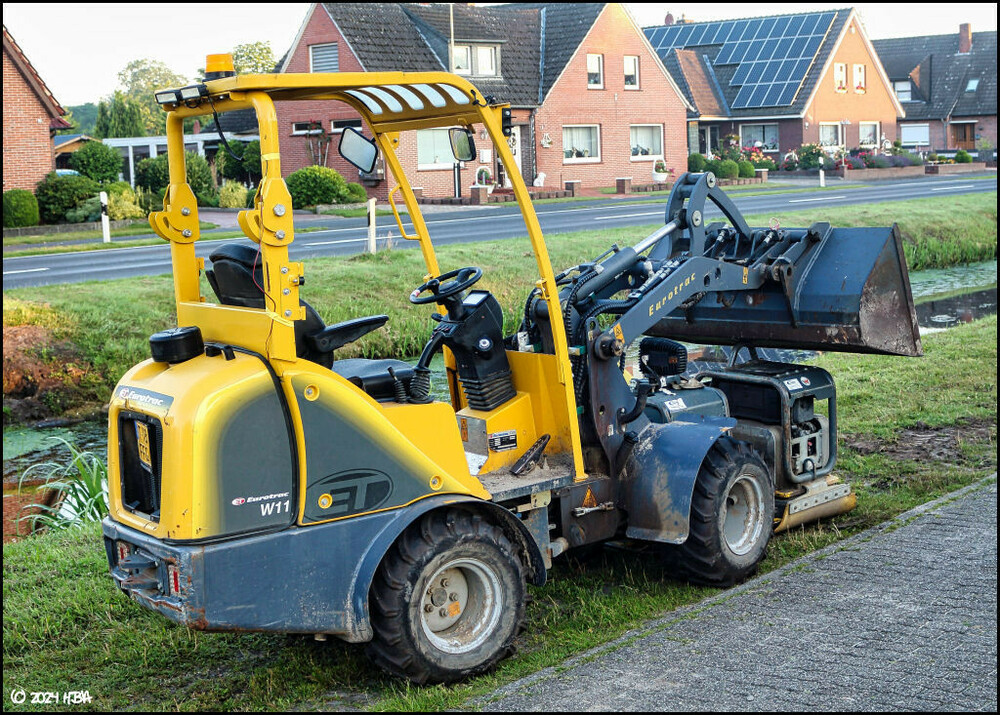 Eurotrac_W11_1.thumb.jpg.576488aff650f9b4048ce176a631f1c2.jpg