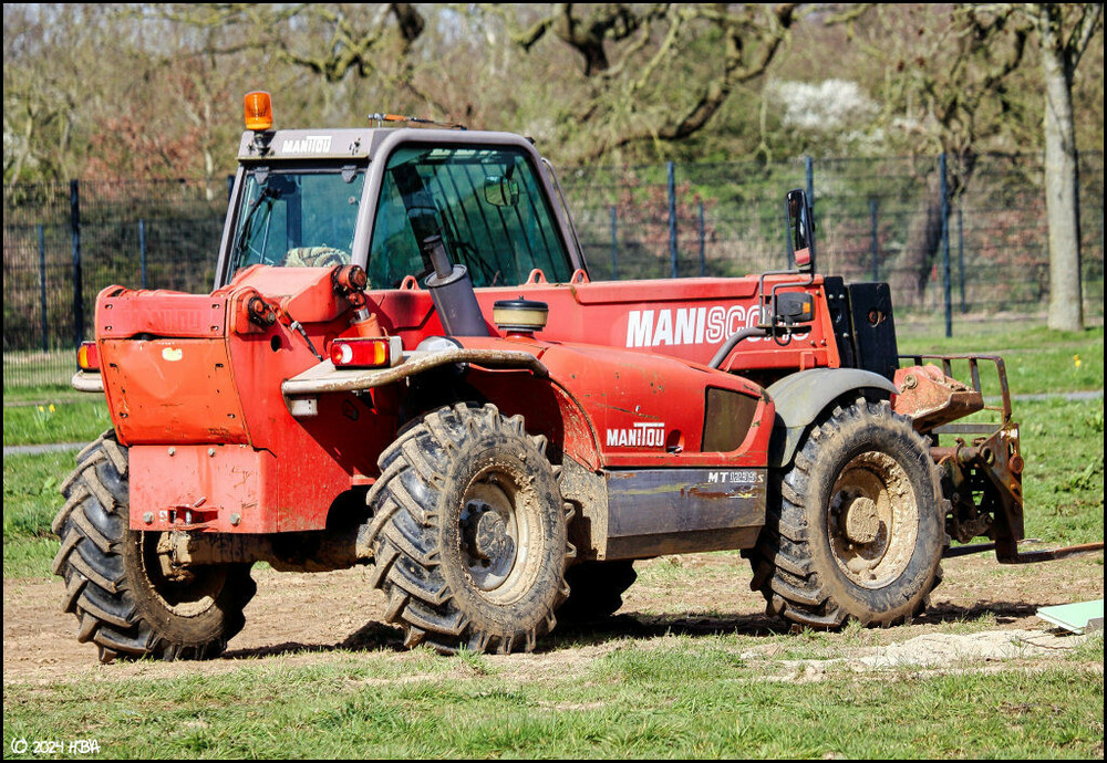 Manitou_MT1235S.thumb.jpg.c1ef2301de10df2d5e6ed654d6c19b09.jpg