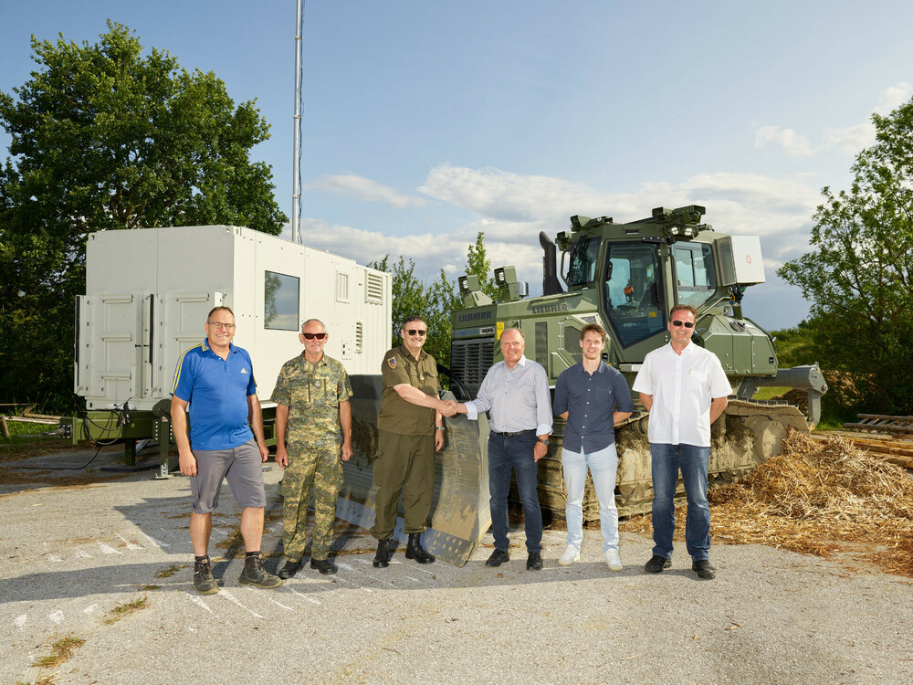 liebherr-pr-726-einsatz-beim-bundesheer-7_300dpi.jpg