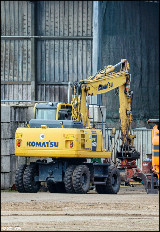 Komatsu_PW160_NH.thumb.jpg.2e32a3c00c74b672552aa862a261d89f.jpg