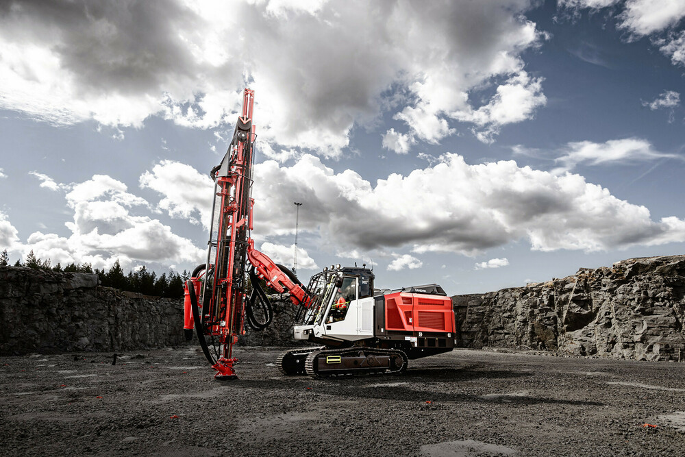 Pantera DP1510i surface drill rig_LR.jpg