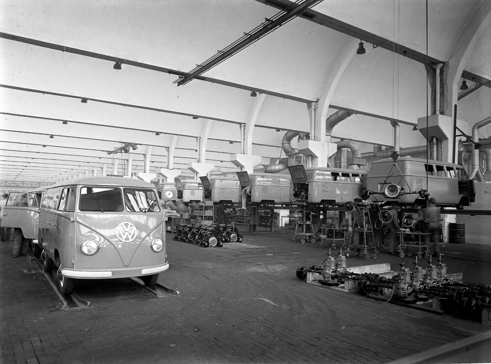 A_0565 Transporter Produktion Wolfsburg 1950_582799219.jpg